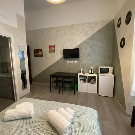 فندق مبيت وإفطار La Sinfonia كالياري