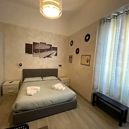 לינה וארוחת בוקר La Sinfonia קליארי